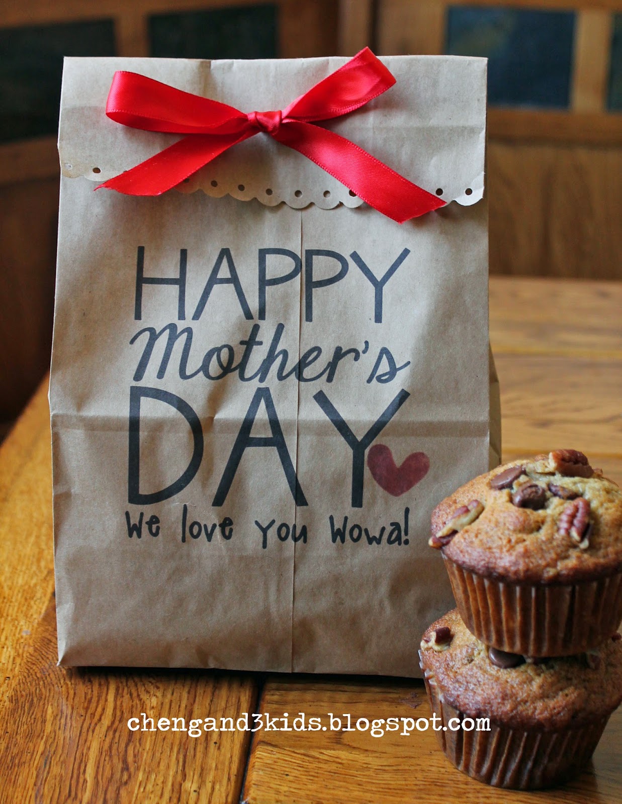 Cheng and 3 Kids Mother's Day Gift Bag